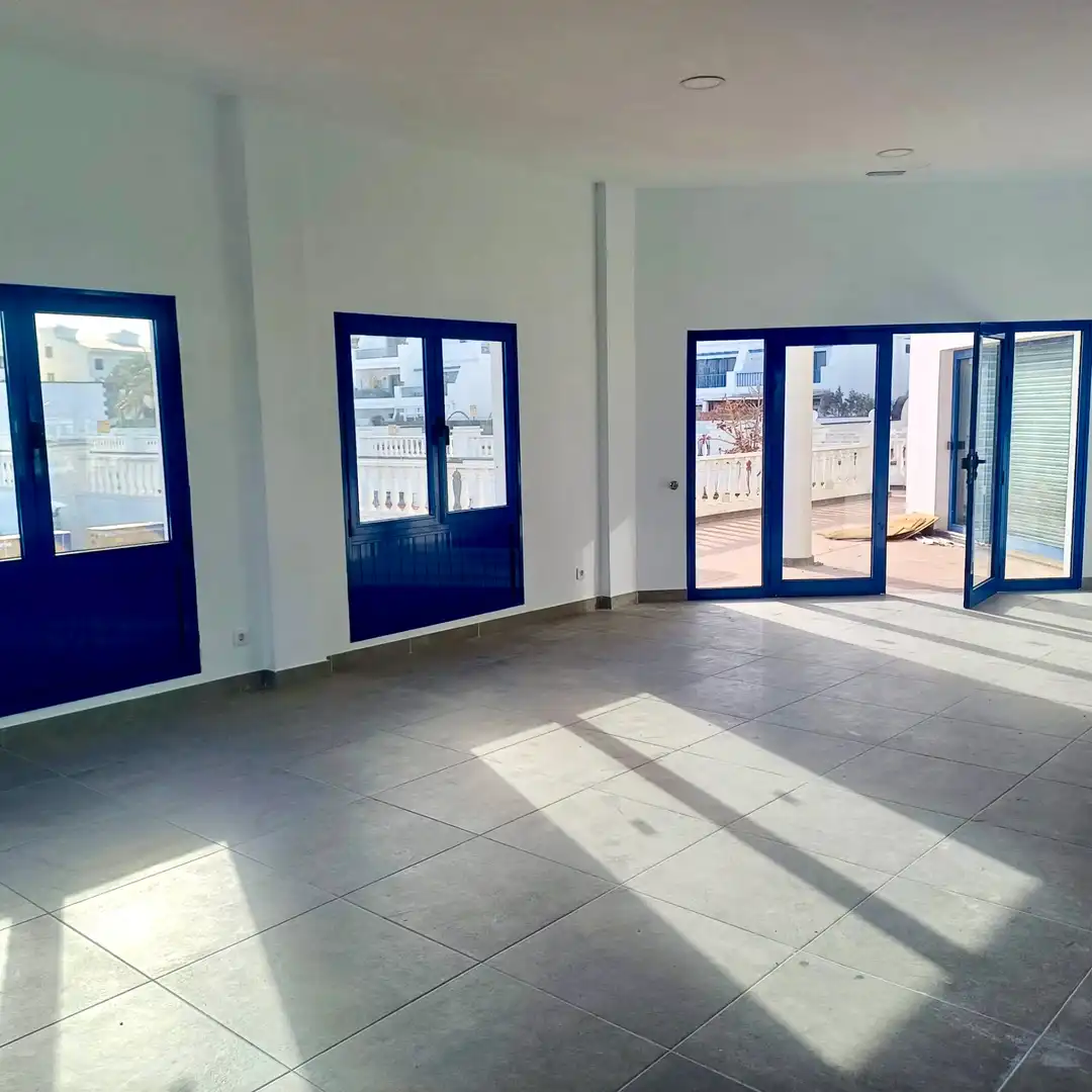 Local de lloguer a Avenida de las Islas Canarias, 16, Costa Teguise, Teguise