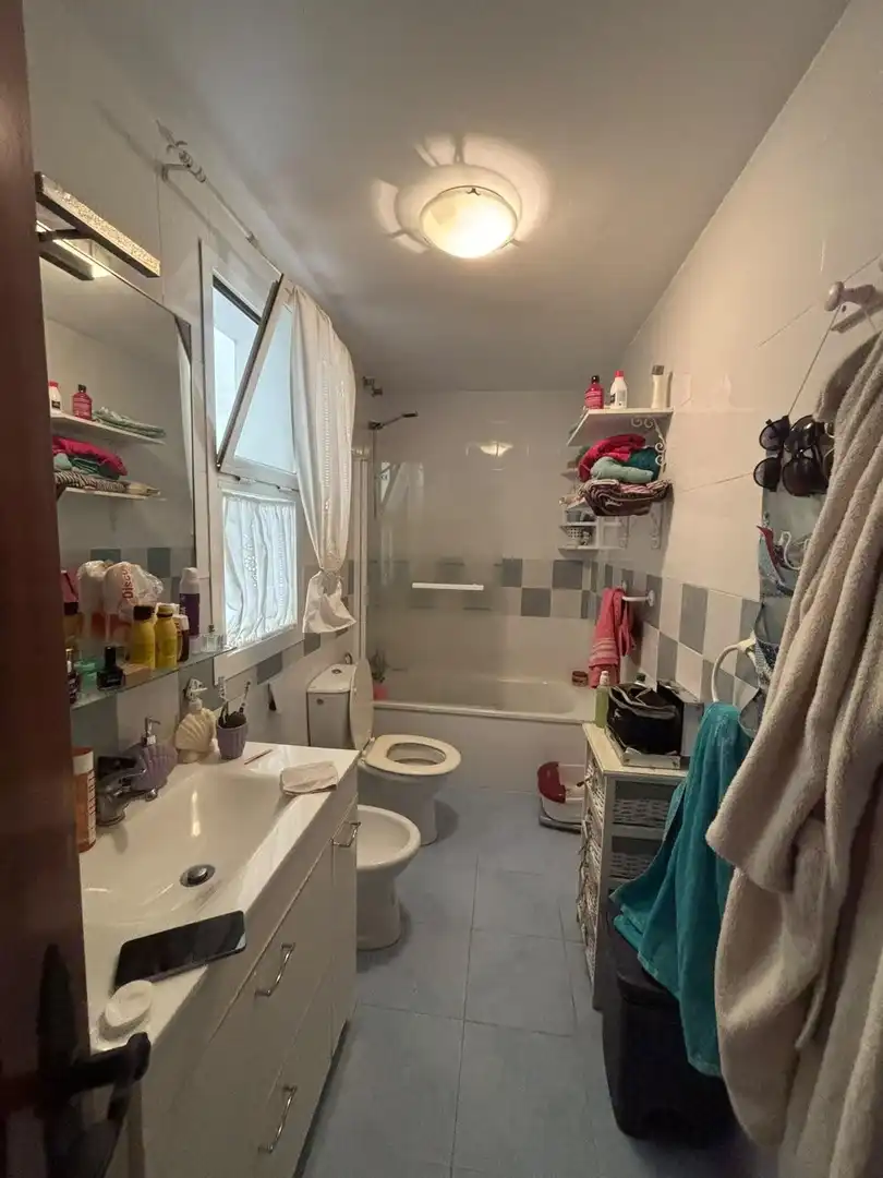 Bathroom of Apartments for sale in San Bernabé