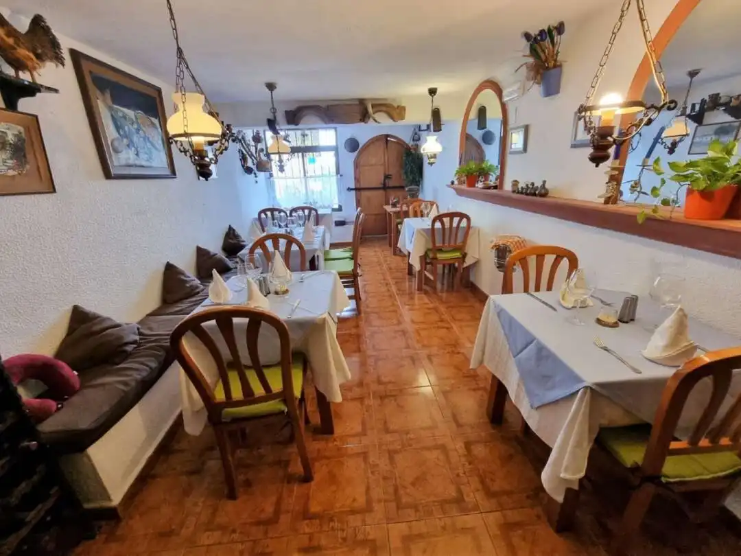 Local en venta en Estepona