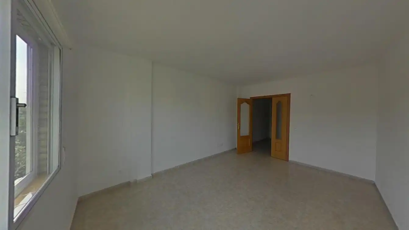 Flat for sale in Parla