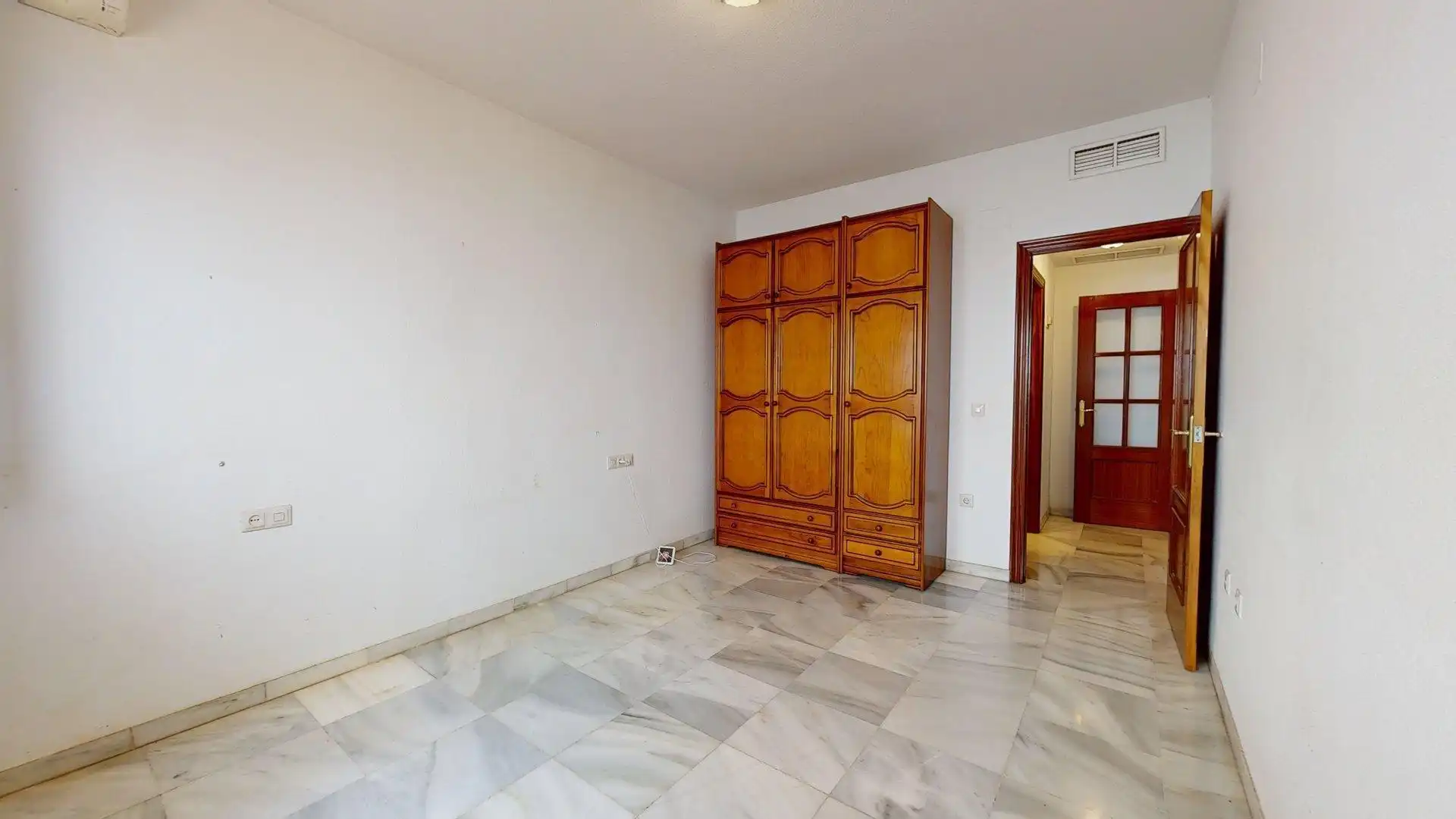 Bedroom of Detached homes for sale in Córdoba  with Air Conditioner, Heating and Terrace