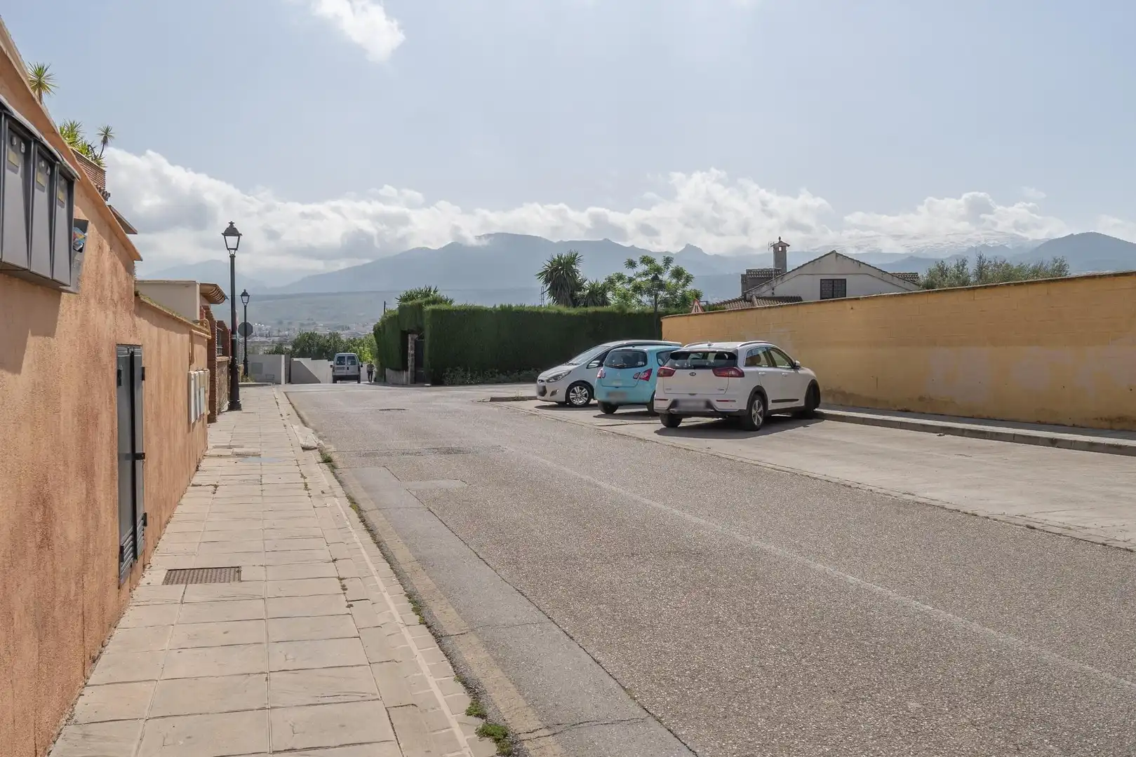 Vista exterior de Casa adosada en venta en Ogíjares con Aire acondicionado, Calefacción y Terraza