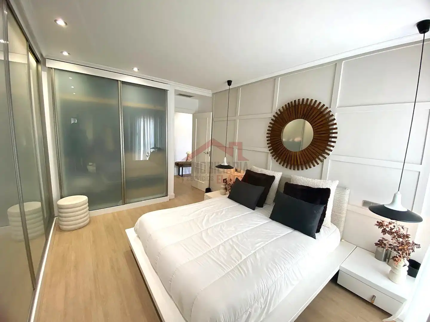 Schlafzimmer von Wohnung zum Verkauf in Elche / Elx mit Klimaanlage, Heizung und Ofen