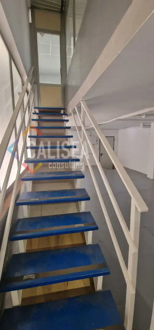 Industrial buildings for rent in Gràcia