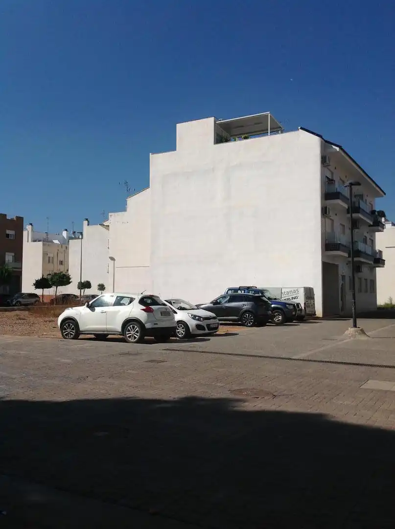 Lands and plots for sale in De Museros 18, imagen 4