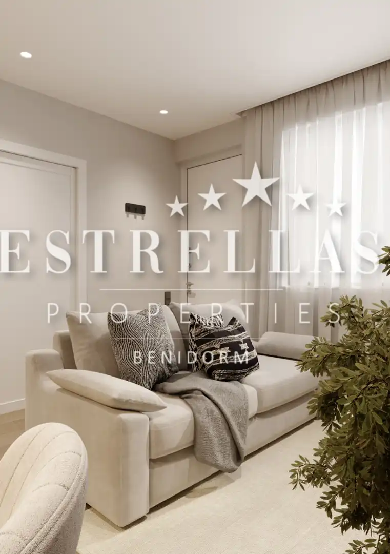 Habitación de Apartamento en venta en Benidorm con Aire acondicionado, Calefacción y Jardín privado