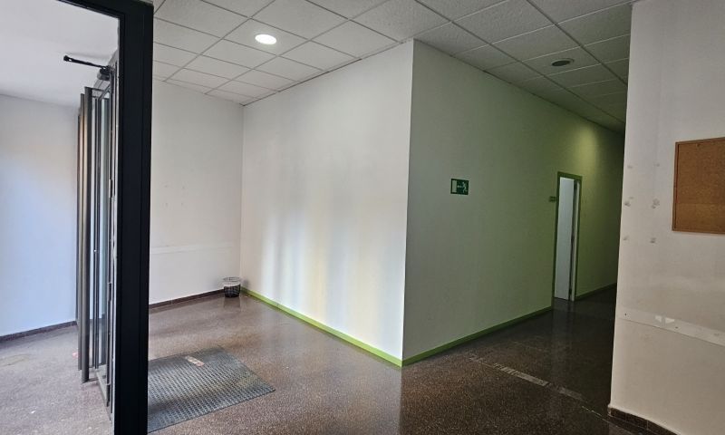 Premises to rent in Cieza  with Air Conditioner