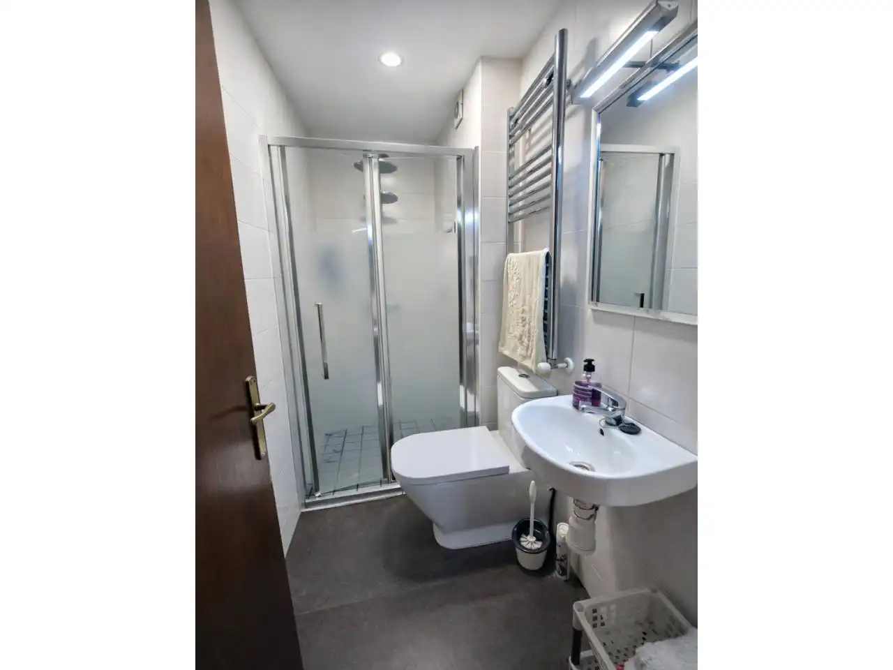 Bathroom of Houses for sale in Sabadell  with Heating, Private garden and Terrace