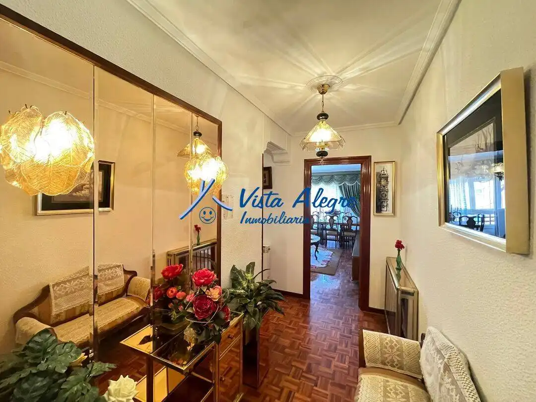 Piso en venta en Haro con Calefacción, Terraza y Amueblado