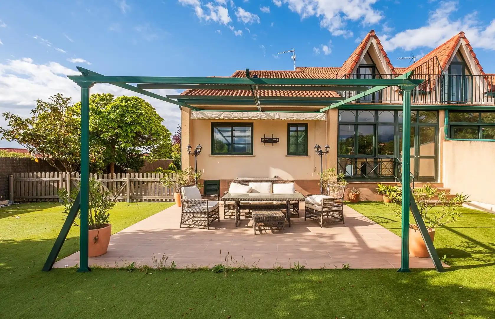 Terraza de Casa adosada en venta en Guadarrama con Aire acondicionado, Calefacción y Piscina