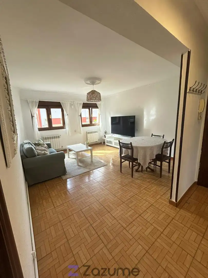 Living room of Flat for rent in Langreo  with Heating, Furnished and Oven