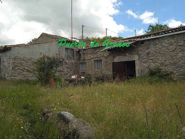 Casa-chalet en Venta en Carretera Av-P-508 en Villafranca de la Sierra