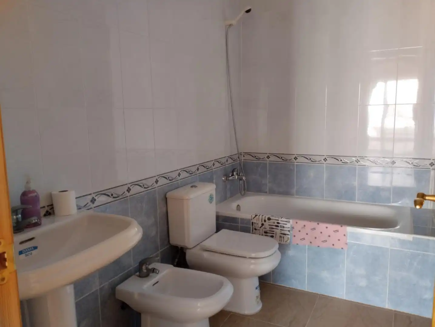Baño de Apartamento en venta en Cuevas del Almanzora con Terraza y Piscina comunitaria