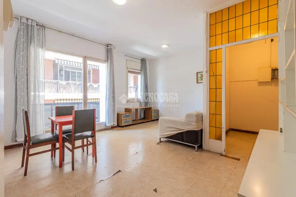 Vista exterior de Piso en venta en Sant Cugat del Vallès con Terraza y Balcón