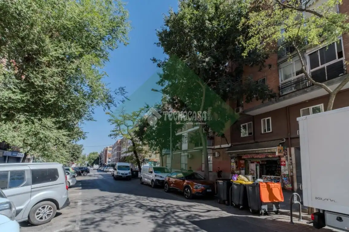 Exterior view of Flat for sale in Madrid  with Heating