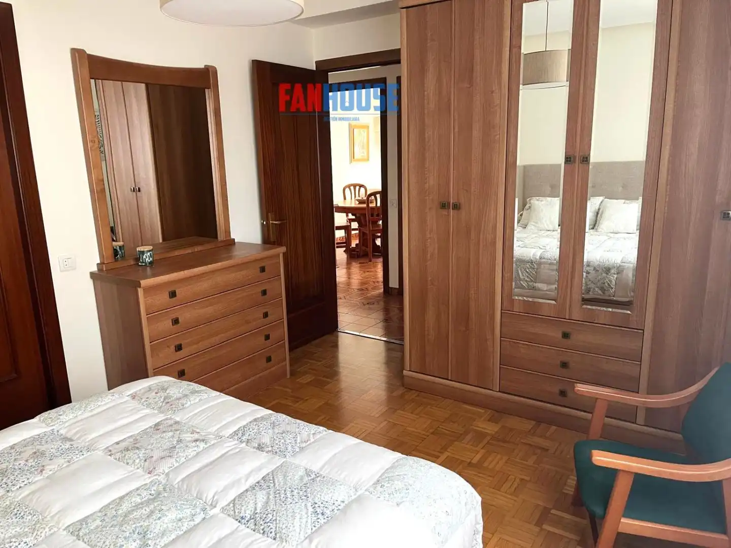 Bedroom of Flat for rent in Gijón   with Heating and Storage room