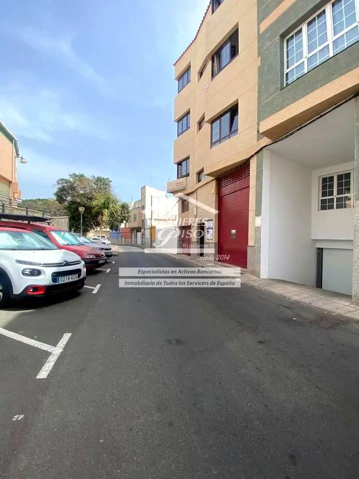 Vista exterior de Piso en venta en Santa Lucía de Tirajana