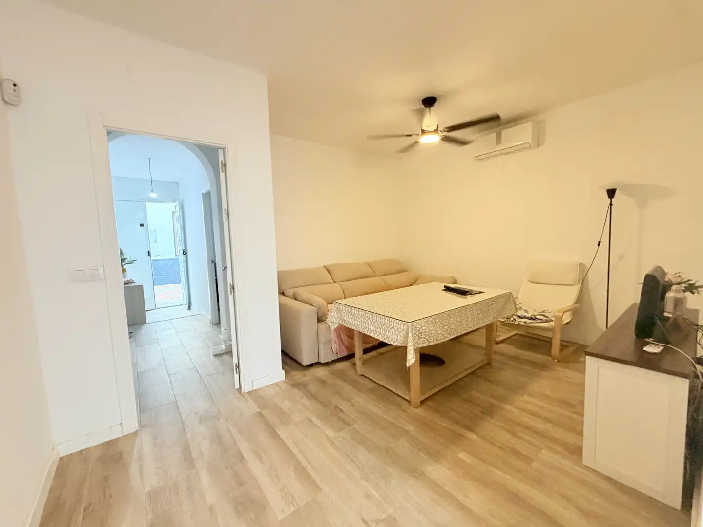 Sala de estar de Casa o chalet en venta en Umbrete, Sevilla