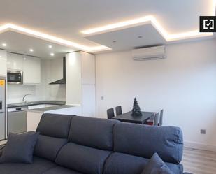 Living room of Flat to rent in  Madrid Capital  with Air Conditioner and Balcony