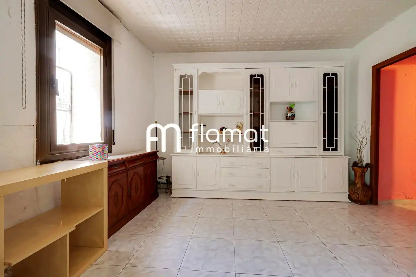 Wohnzimmer von Country house zum Verkauf in Santa Coloma de Gramenet mit Privatgarten und Terrasse