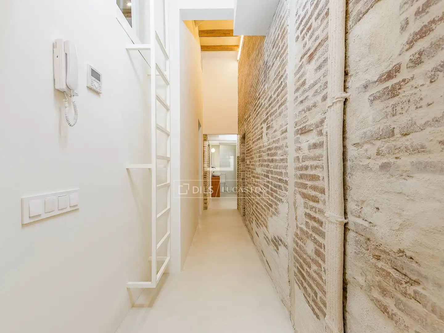 Piso en venta en Barcelona con Aire acondicionado, Calefacción y Terraza
