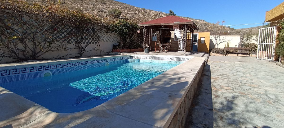Piscina de Casa o xalet en venda en Alicante / Alacant amb Aire condicionat i Piscina