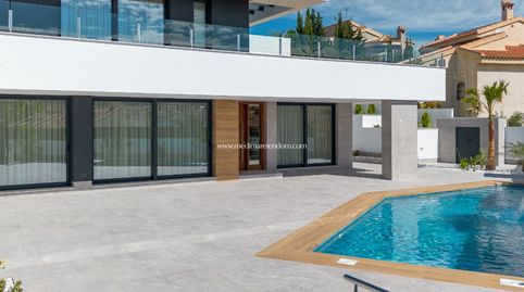 Villa exclusiva de diseño moderno con una ubicación fantástica en La Marquesa Golf. Aquí encontrará una vivienda elegante y lista, imatge 2