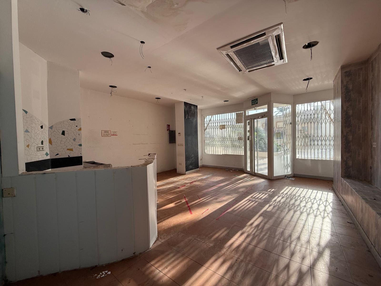 Premises for sale in La Pobla de Farnals