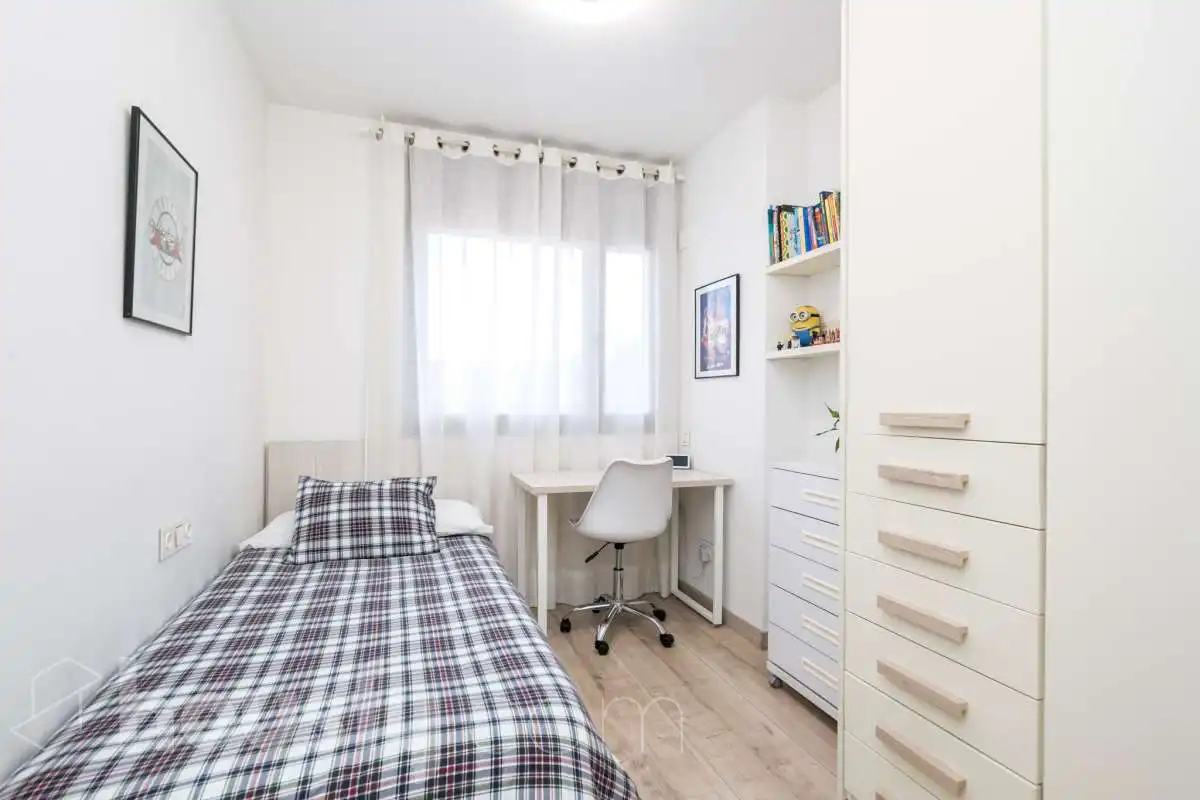 Bedroom of Attic for sale in Sant Joan Despí  with Air Conditioner, Heating and Parquet flooring