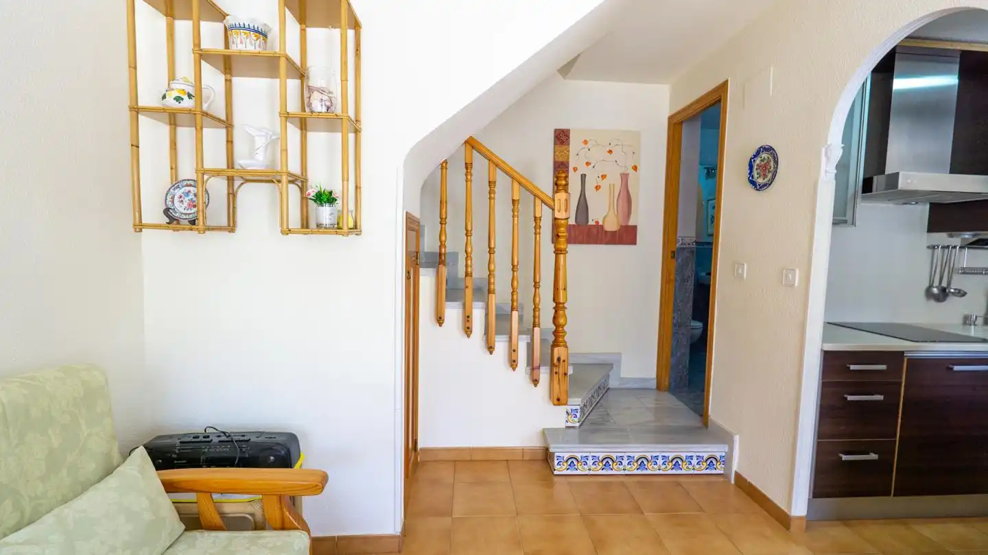 Casa adosada en venta en Santa Pola con Terraza, Piscina y Amueblado