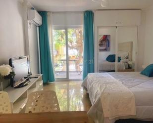 Dormitori de Pis de lloguer en Benalmádena amb Terrassa