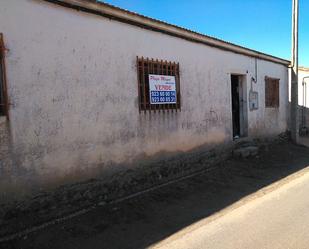 Vista exterior de Local en venda en Parada de Rubiales