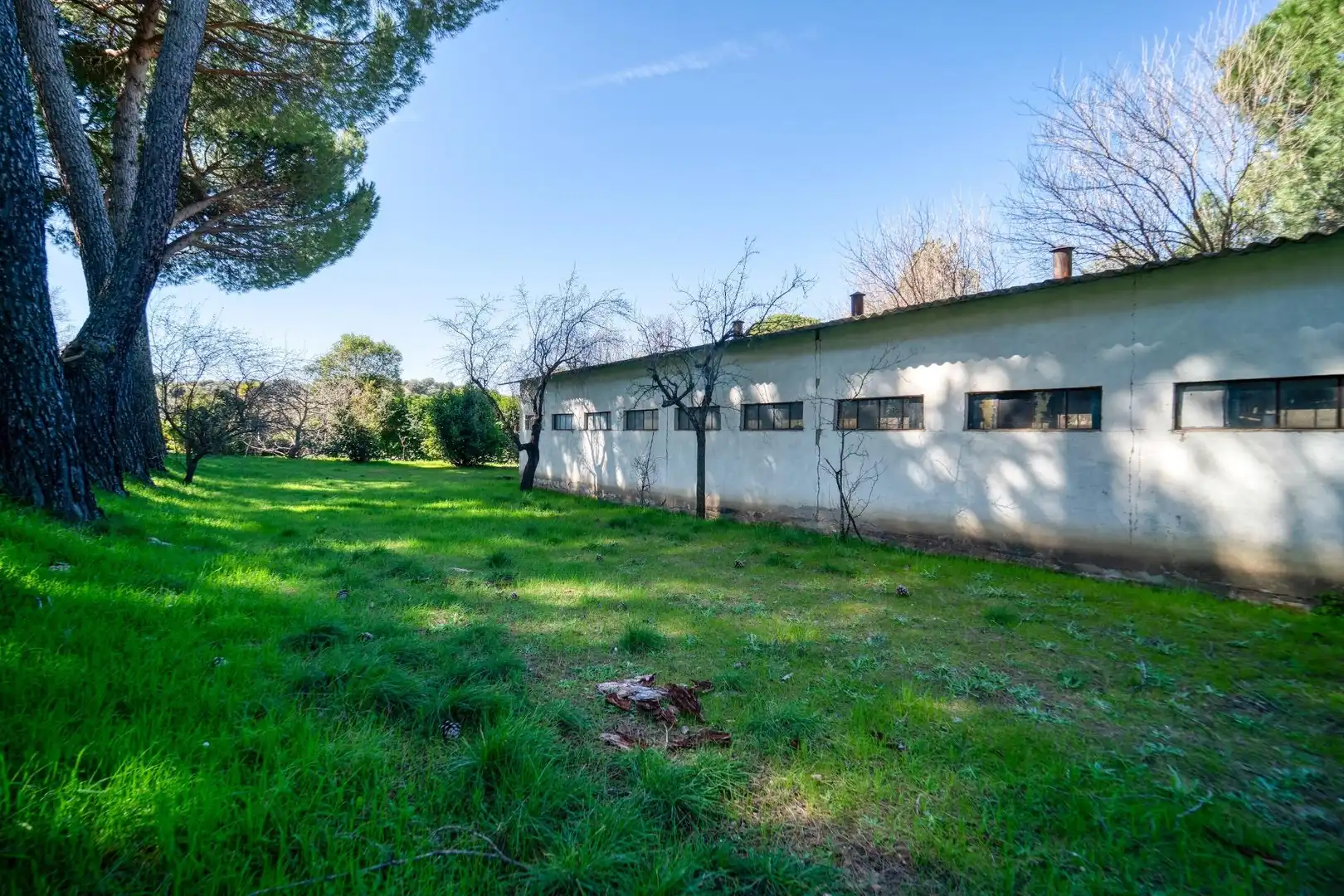 Vista exterior de Casa adosada en venda en Villamanta amb Calefacció, Jardí privat i Traster