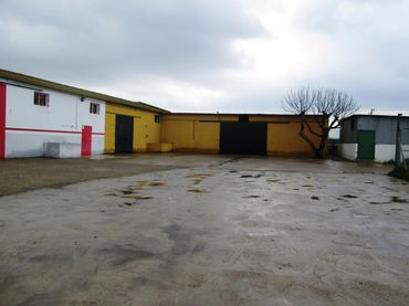 Nave industrial en venta en Las Palmeras - Dehesilla