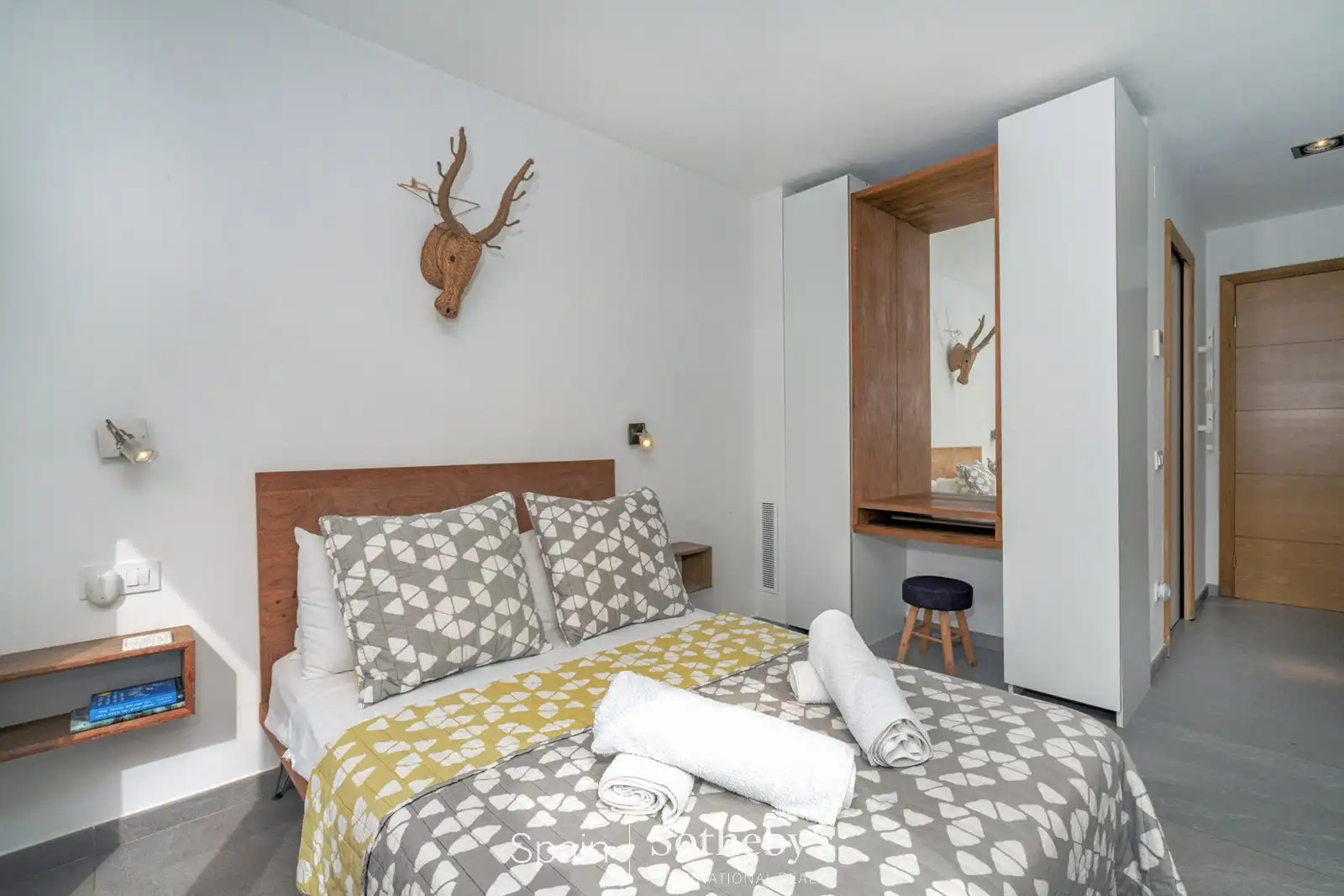 Habitación de Casa o chalet en venta en Roses con Aire acondicionado, Jardín privado y Terraza