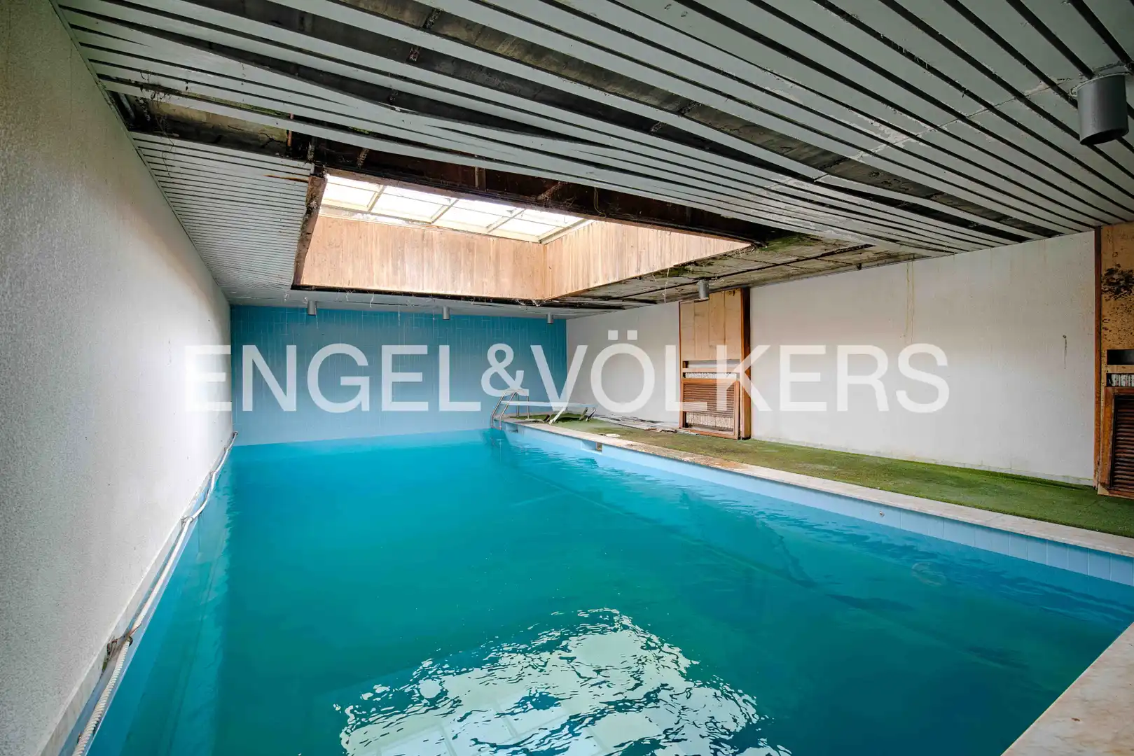 Piscina de Casa adosada en venta en Ordis con Calefacción, Jardín privado y Terraza