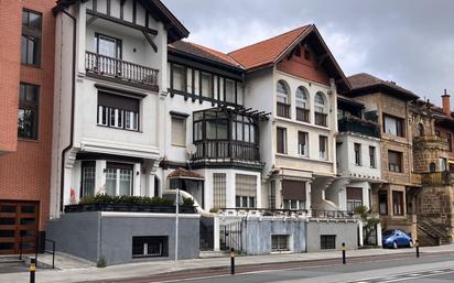 Exterior view of Single-family semi-detached for sale in Getxo   with Heating, Private garden and Terrace