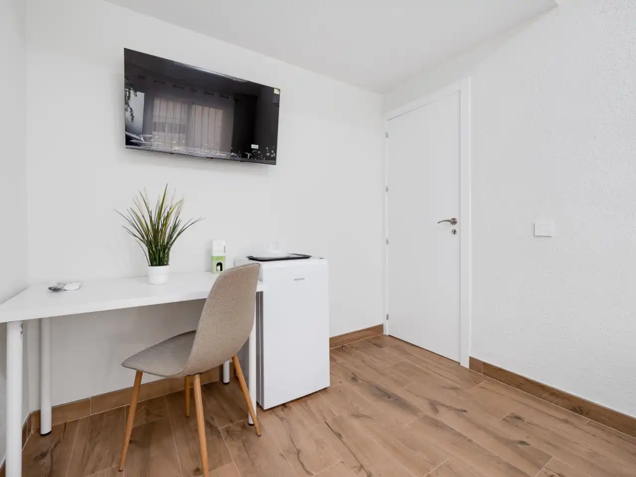Bedroom of Flat for share in Orihuela  with Air Conditioner, Heating and Furnished