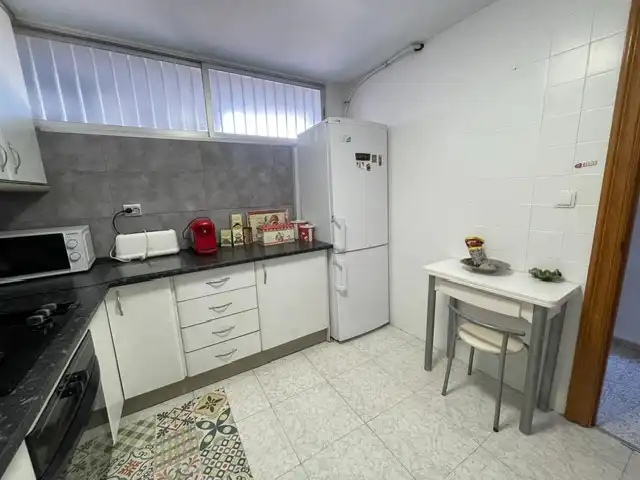 Kitchen of Flat for rent in Alicante / Alacant  with Air Conditioner, Heating and Furnished
