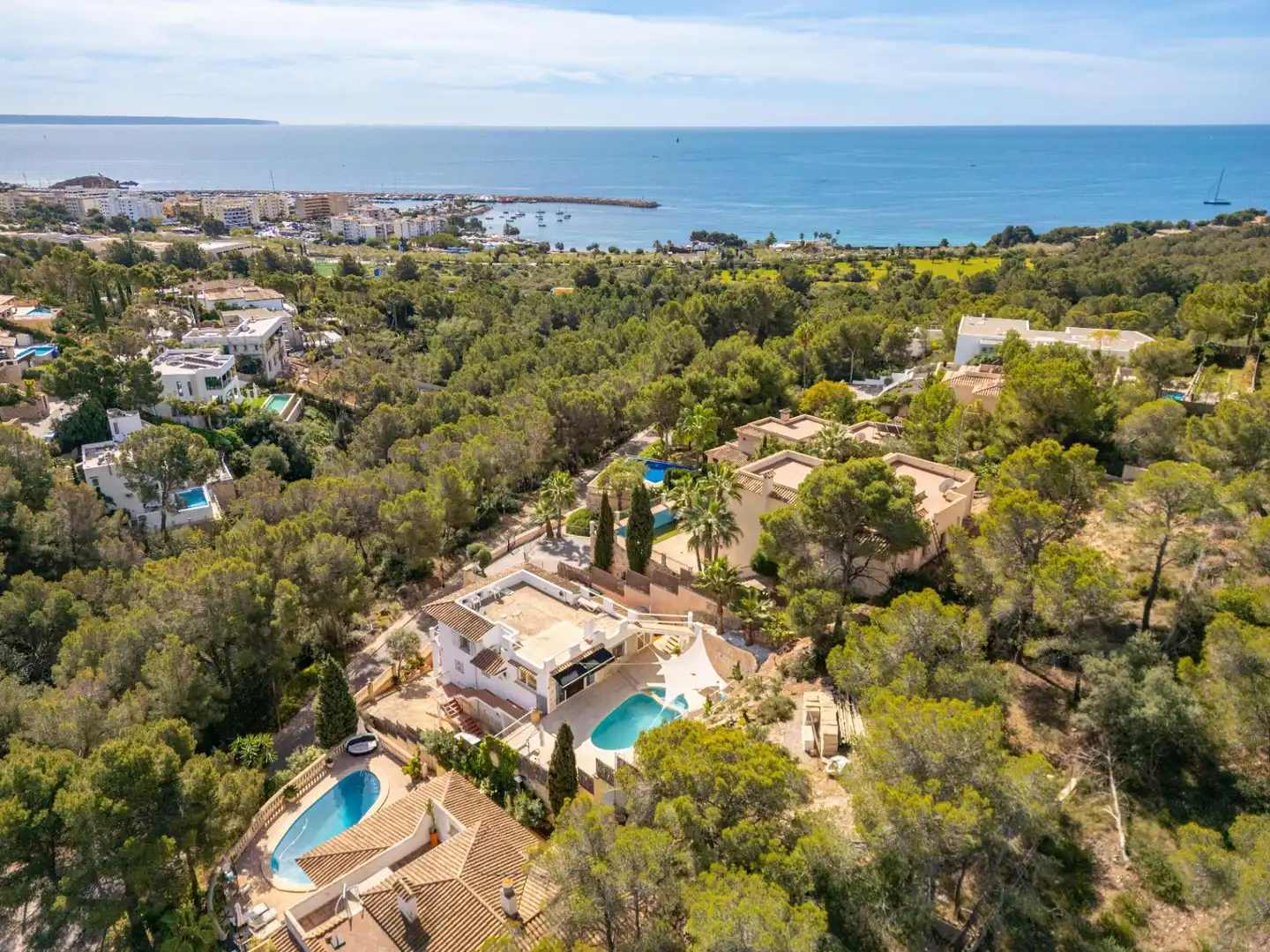 Vista exterior de Casa o xalet en venda en Calvià amb Aire condicionat, Calefacció i Jardí privat