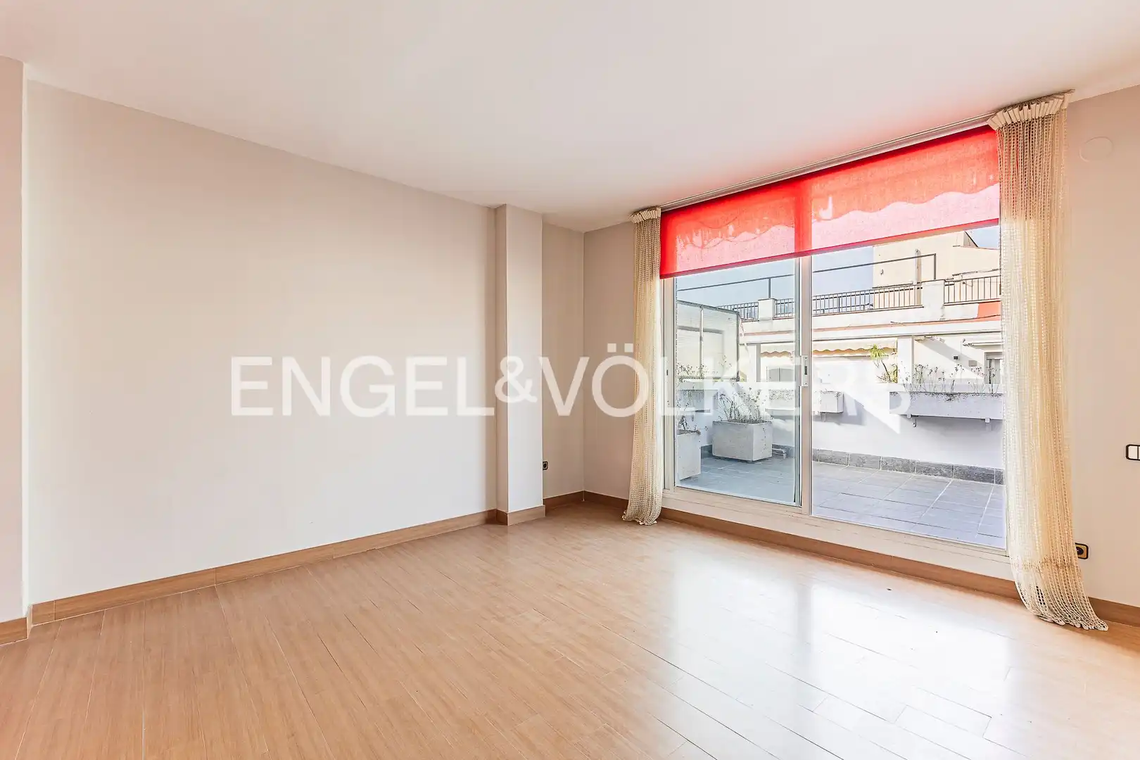 Living room of Attic for sale in  Barcelona Capital  with Air Conditioner, Heating and Parquet flooring