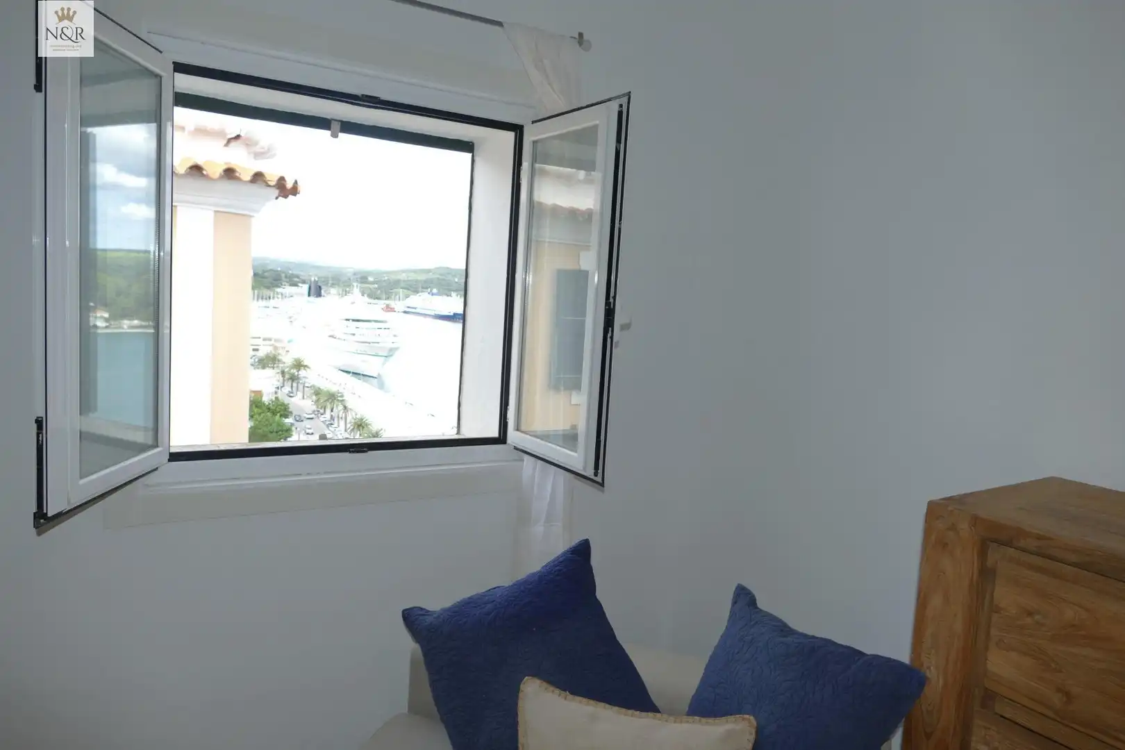 Dormitori de Casa o xalet en venda en Maó - Mahón amb Jardí privat, Parquet i Terrassa