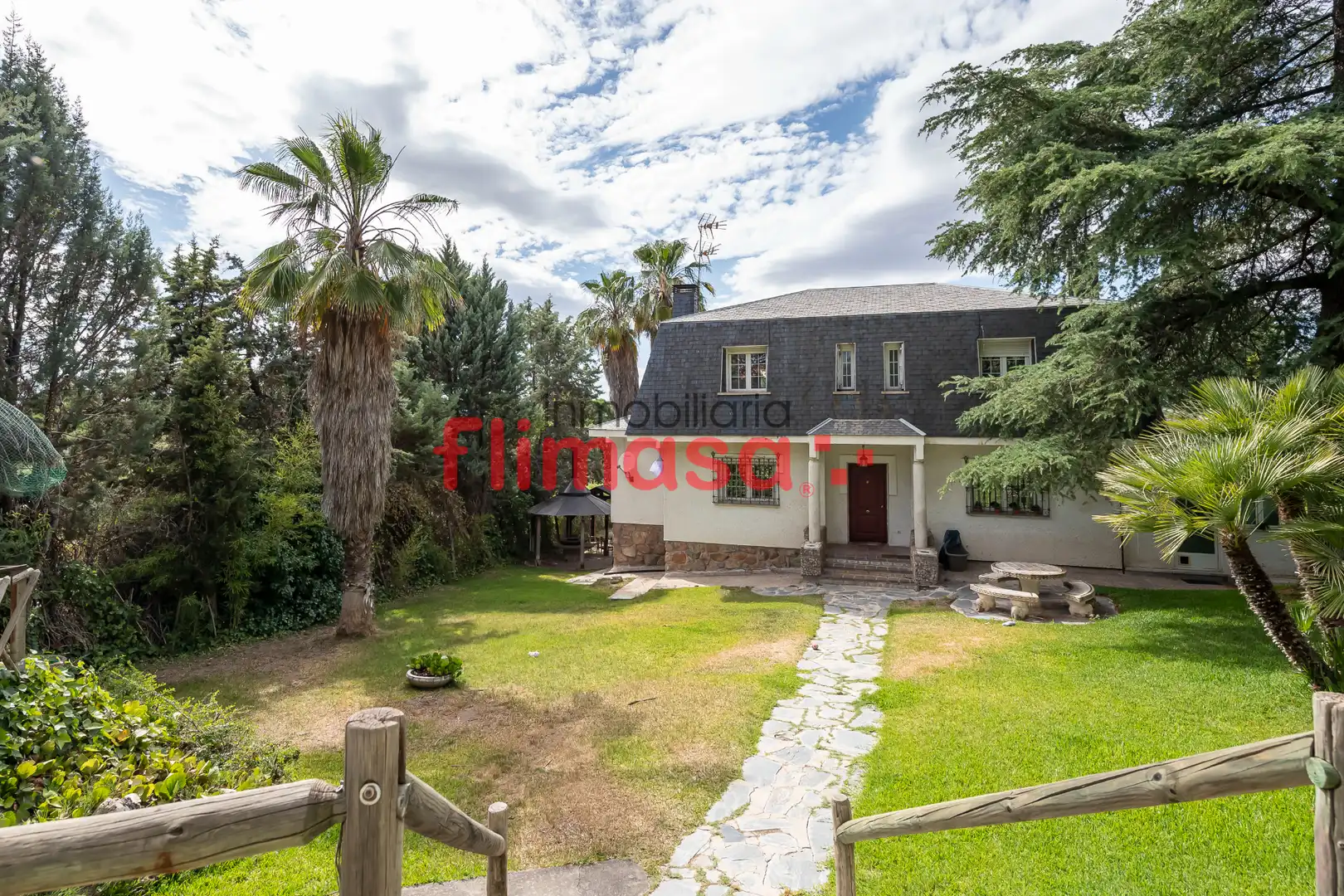 Vista exterior de Casa o chalet en venta en Villaviciosa de Odón con Aire acondicionado, Calefacción y Piscina