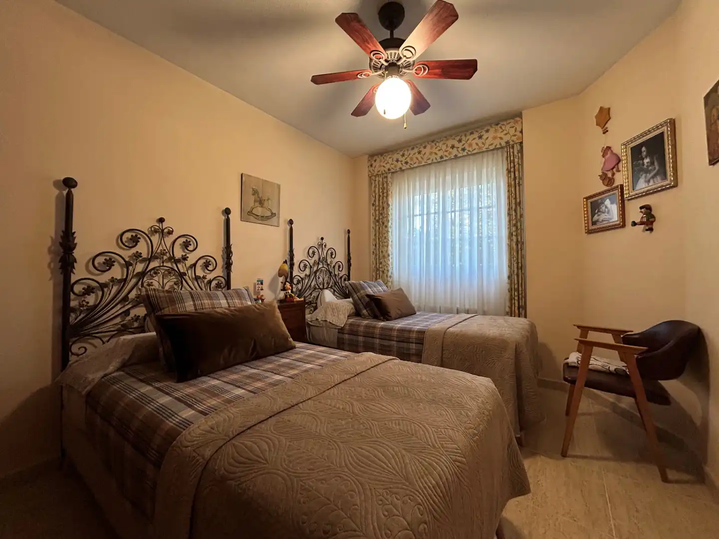 Habitación de Casa o chalet en venta en Urb. Belvalle