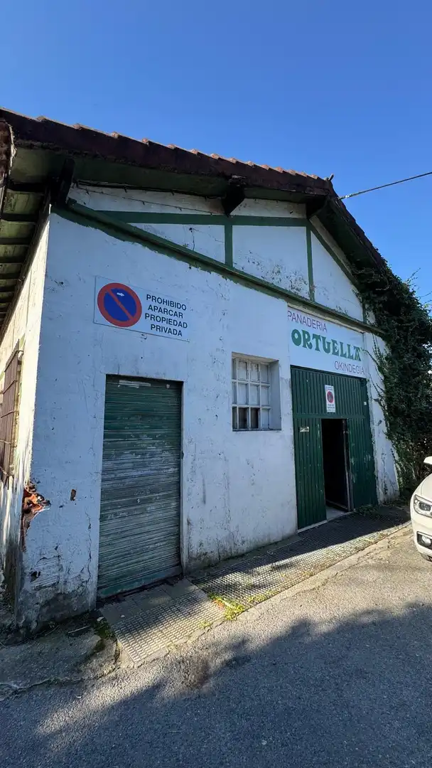 Fabrikhallen zum Verkauf in Ortuella