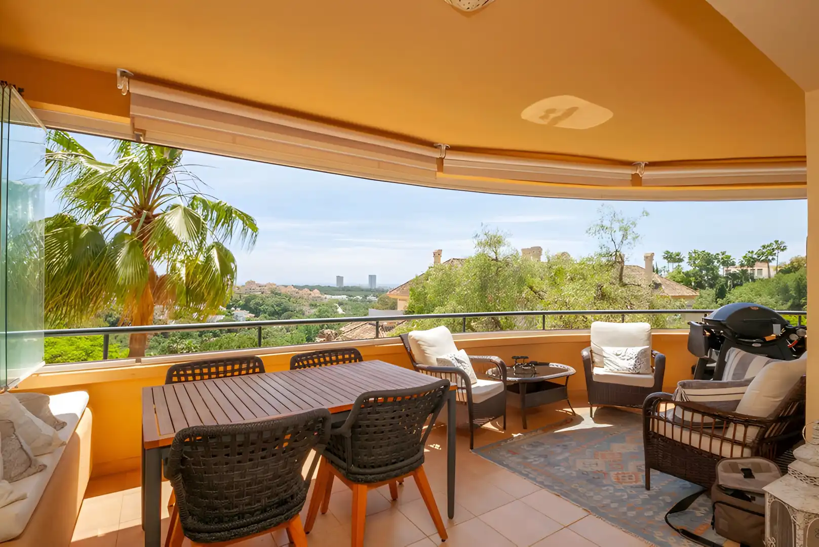 Apartment with pool for sale in Elviria - Cabopino, imagen 13