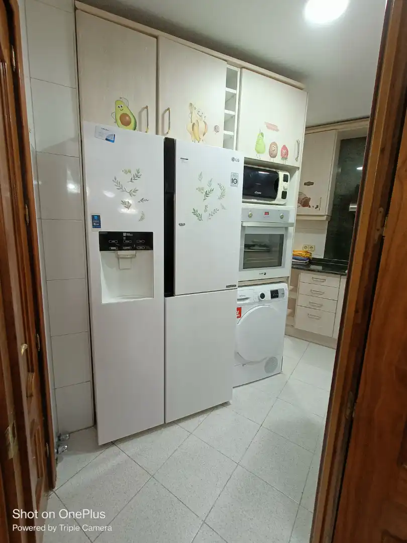 Kitchen of Flat for rent in Madrid  with Air Conditioner, Heating and Parquet flooring