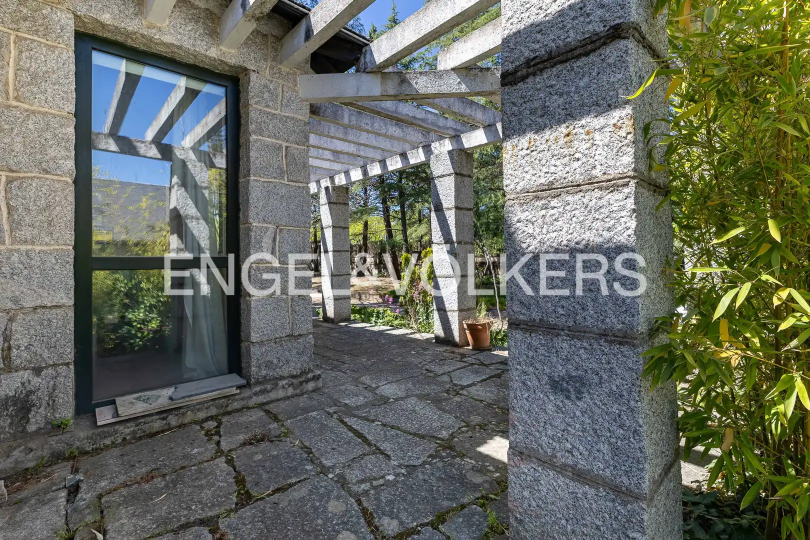 Terraza de Casa o chalet en venta en Torrelodones con Calefacción, Jardín privado y Terraza