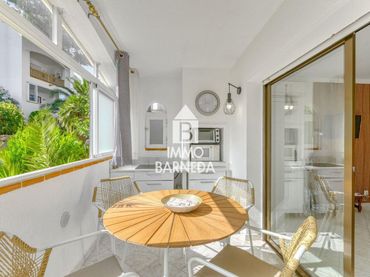 Piso con piscina en venta en Josep Carner 8