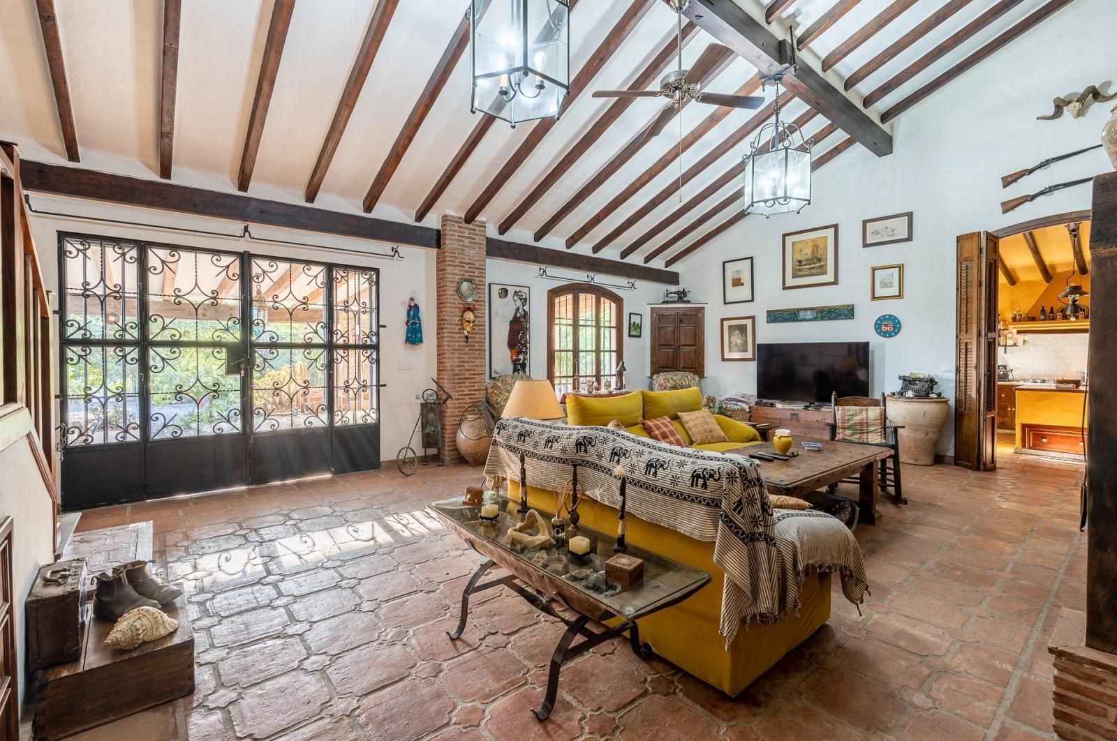 Finca rústica en venda a  Vía, Pizarra